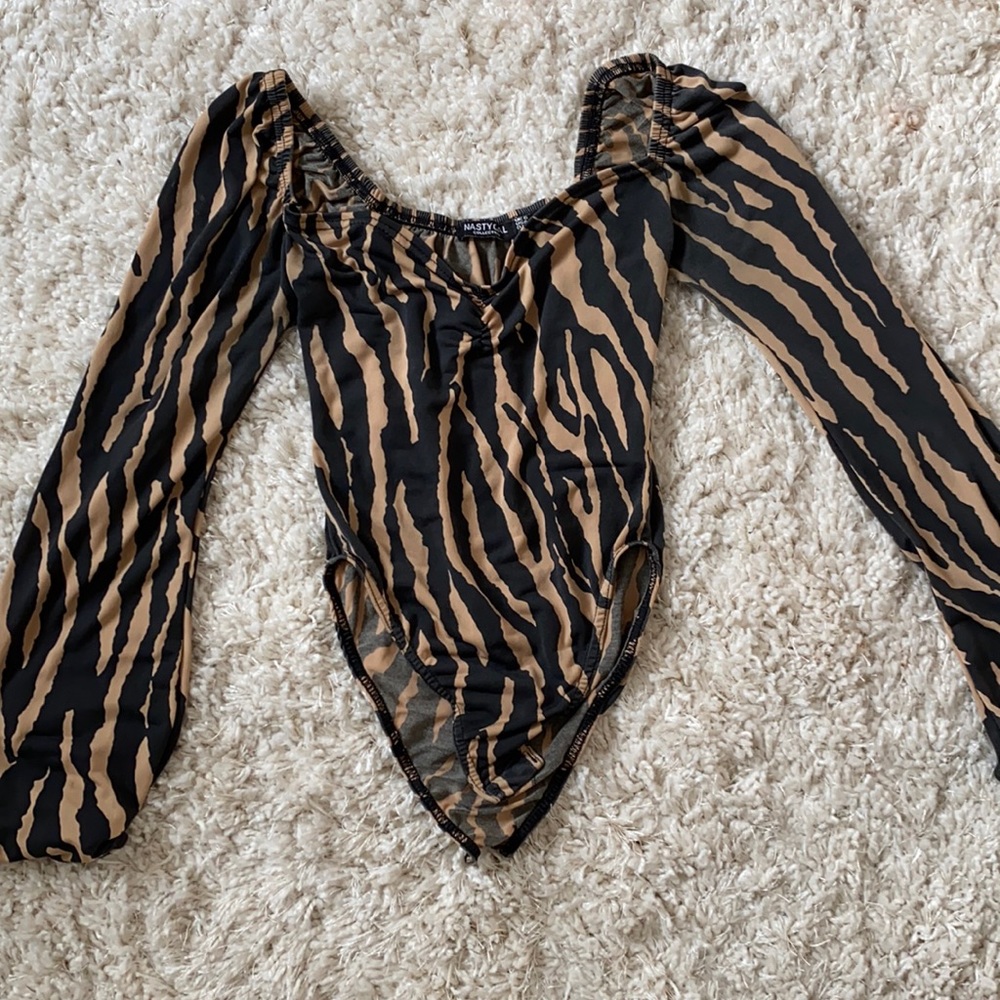⛄️3/$25 ⛄️ Nasty gal body suit